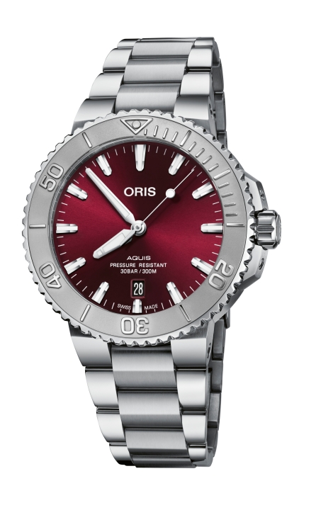 Oris Aquis 日期錶紫紅面，建議售價NT61000