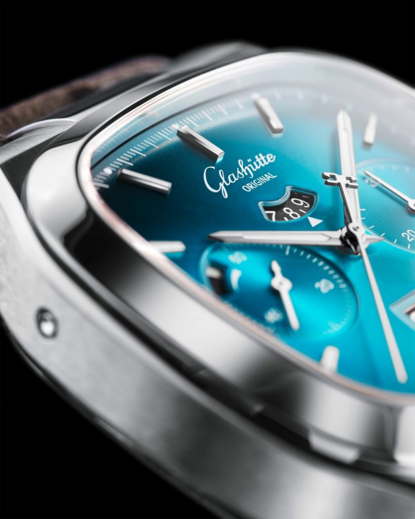Glashtte Original 1 37 02 06 02 35 Seventies Chrono PD turquoise Detail3 25cm RGB
