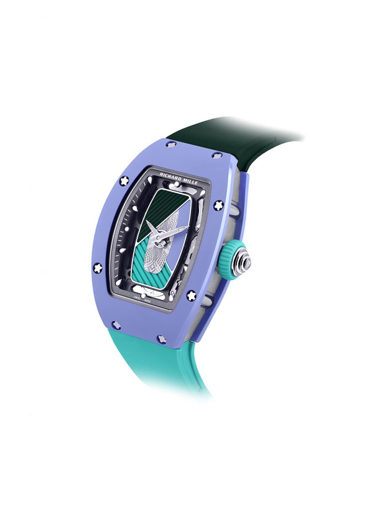 RM07 01 34FRONT WG MON 01943 WB