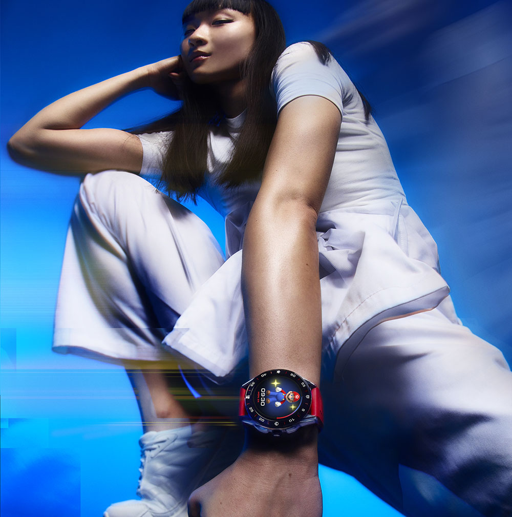 TAG Heuer Connected x Super Mario 限量版智能腕錶 參考編號SBG8A13.BT6254 Model配戴情境圖 3