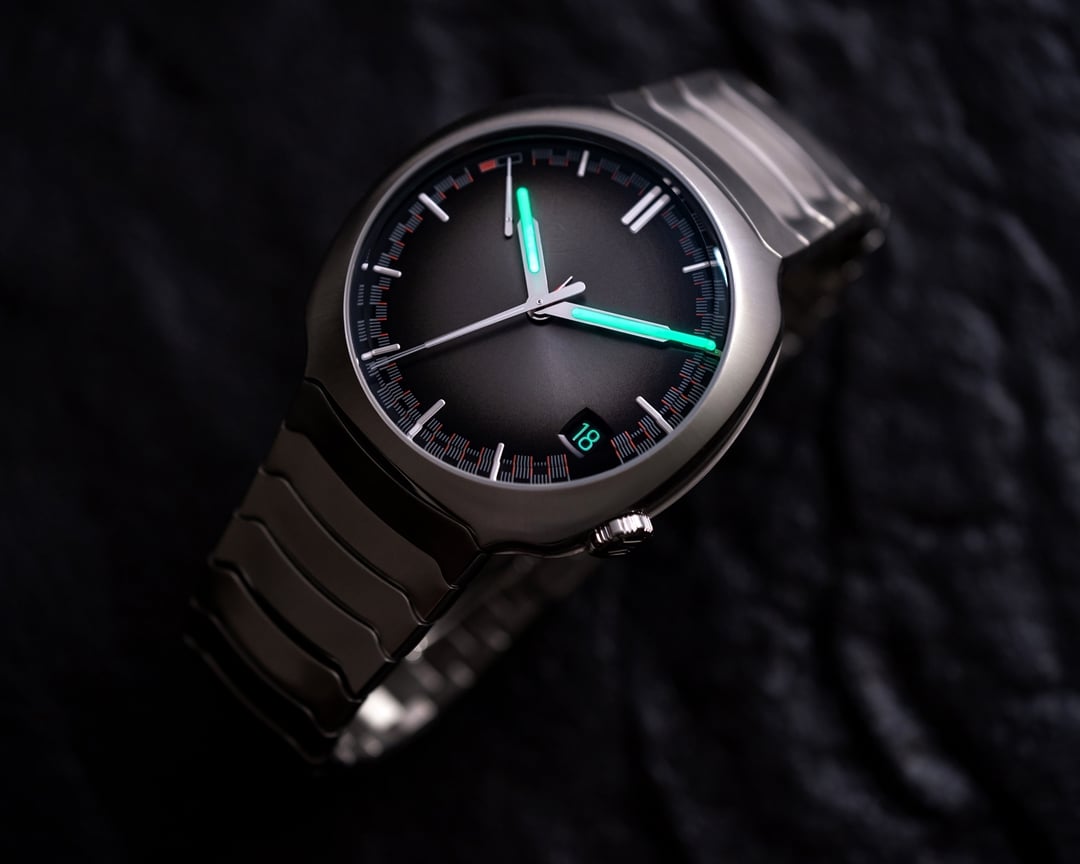 Streamliner Perpetual Calendar 6812 1200 Lifestyle 05