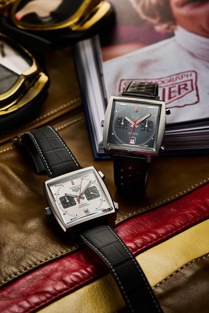 左TAG Heuer Monaco Titan鈦金屬限量計時腕錶，參考編號CAW218B.FC6496，建議售價NT259100 右TAG Heuer Monaco Kubrick 113G 1972年