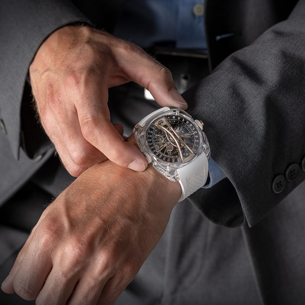 KVST Sapphire Cyrus wrist1