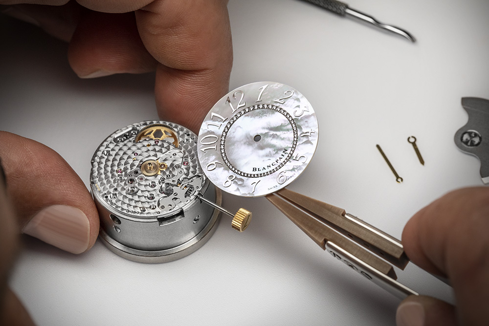 blancpain ladybird colors dial movement