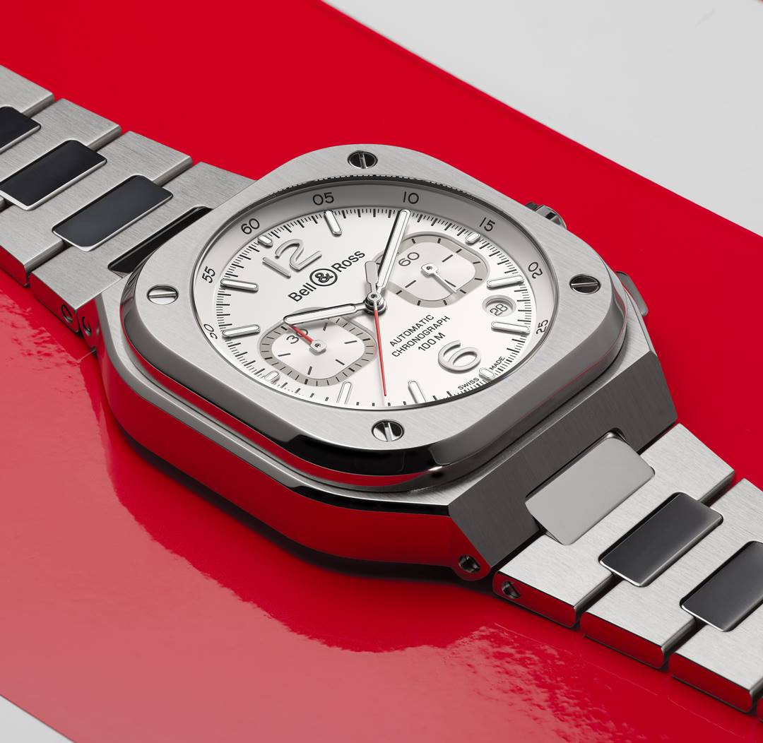 L48 09 BR05 Chrono white hawk