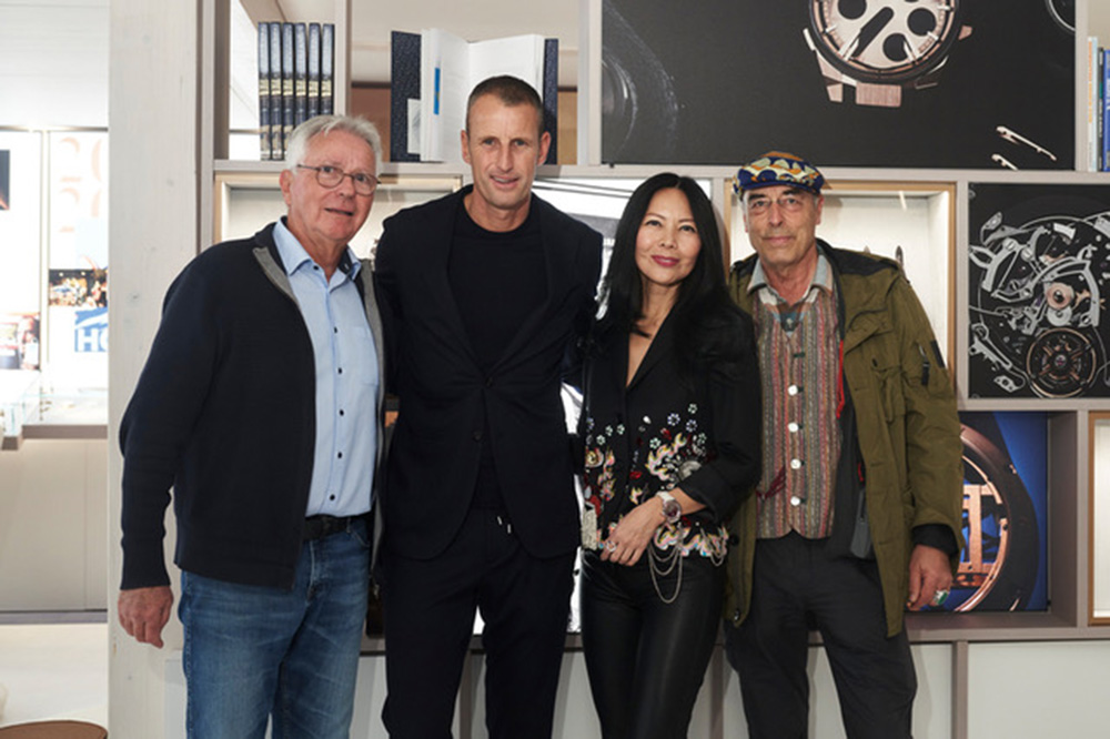 由左至右：Mr. Pierre Gygax Mr. Patrick Pruniaux Ms. Chai Schnyder and Mr. Ludwig Oechslin