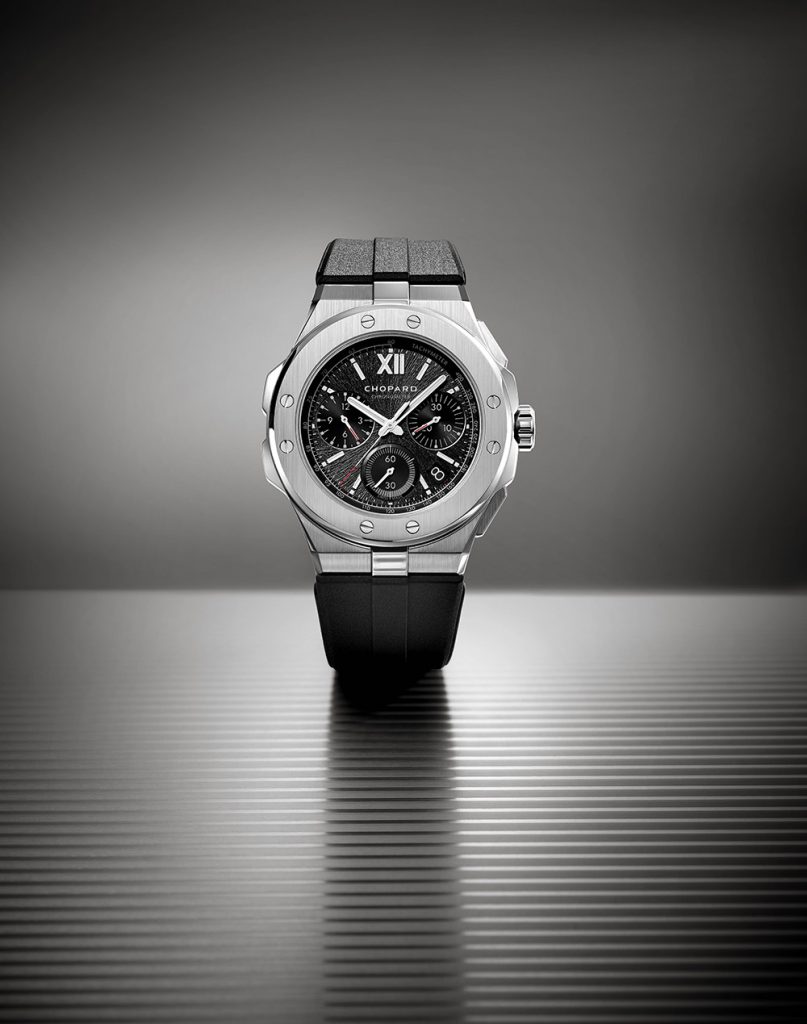 298609 3004 Alpine Eagle XL Chrono ©Patrick Csajko