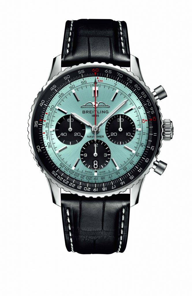 45 BREITLING Navitimer B01 Chronograph 43航空計時精鋼腕錶，冰藍色錶盤皮帶款，建議售價NT 272000