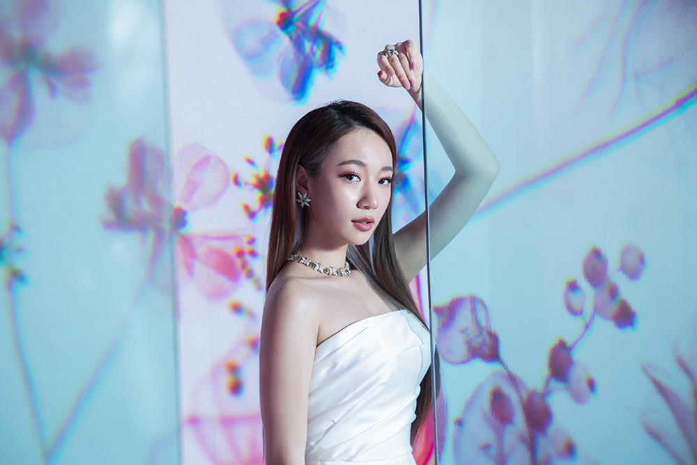 RB小天后Julia吳卓源化身Tiffany珠寶導覽員，引領眾人一窺Tiffany以精湛工藝所打造的珠寶盛宴 4