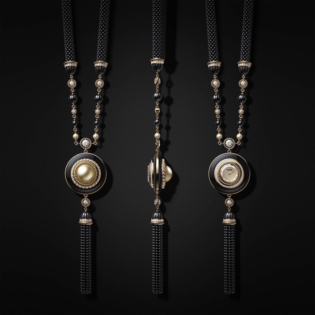 H7447 Mademoiselle Privé Bouton Golden Pearl Long Necklace