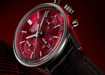 TAG Heuer 泰格豪雅Carrera紅面限量計時腕錶 參考編號CBK221G.FC6479 建議售價NT222100 情境圖3
