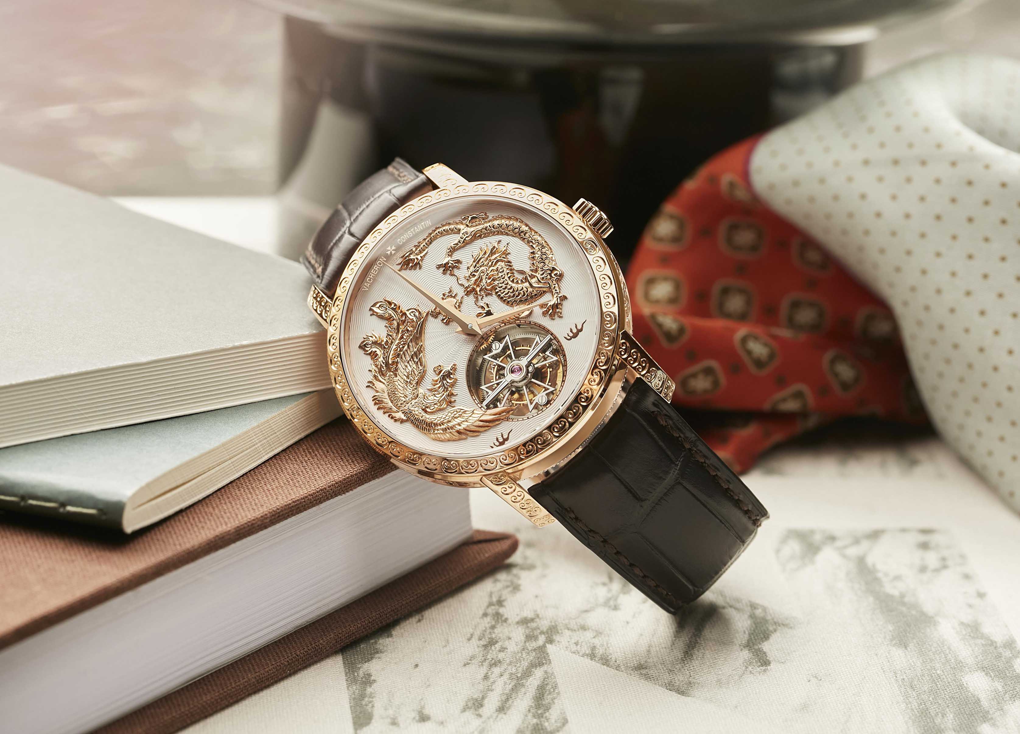 TRADITIONNELLE TOURBILLON
Phoenix & Dragon
WW Shanghai 2022