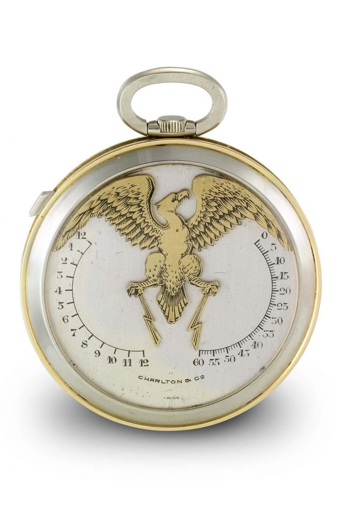 Ref.11274＿黃金和白金「手臂空中揮舞」機芯懷錶，啞光銀色錶盤，左側小時刻度，右側分鐘刻度，「閃電」金鷹裝飾置中 – 1930