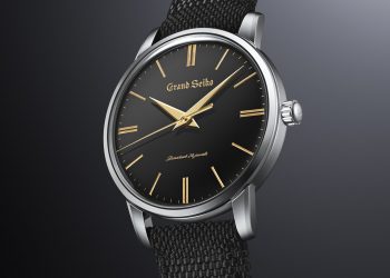 金色蒔繪時標與黑色漆藝相映襯，完美展現Grand Seiko製錶工藝。