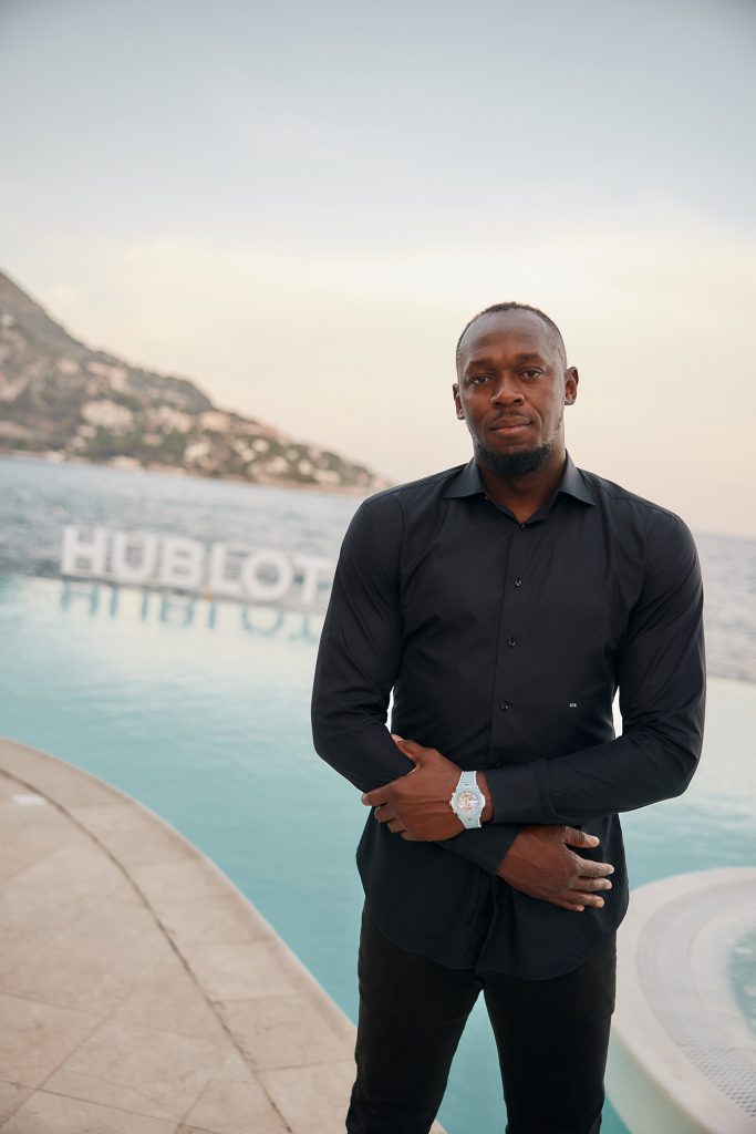 宇舶錶大使Usain Bolt出席摩納哥活動，配戴 Big Bang Unico 天空藍陶瓷計時碼錶