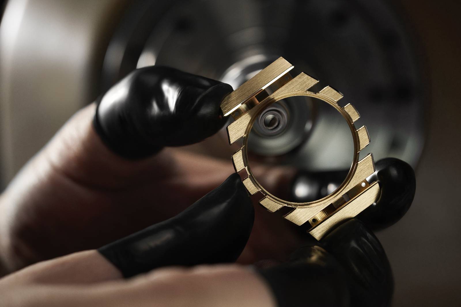PIAGET Polo 79 系列18K黃金超薄自動上鍊腕錶，搭載伯爵自製1200P1機芯，G0A49150 工藝圖3