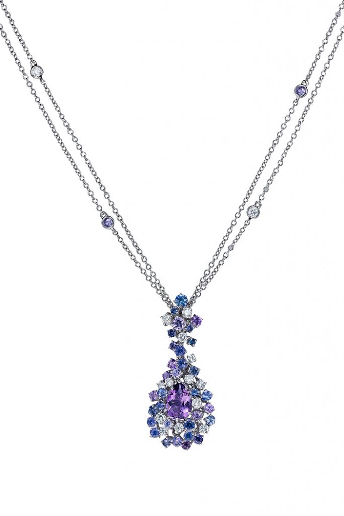 DAMIANI Masterpiece Mimosa含羞草系列18K白金紫水晶藍寶石鑽石項鍊，價格請店洽。