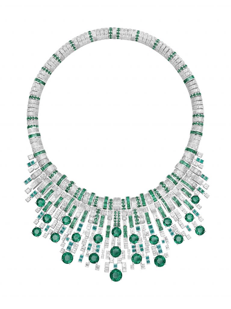 PIAGET Essence of Extraleganza頂級珠寶暨腕錶系列18K白金祖母綠鑽石項鍊，價格未定 G37T2300 1