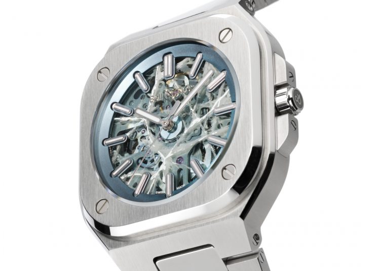 P44 034 BR 05 skeleton Artic Blue 1