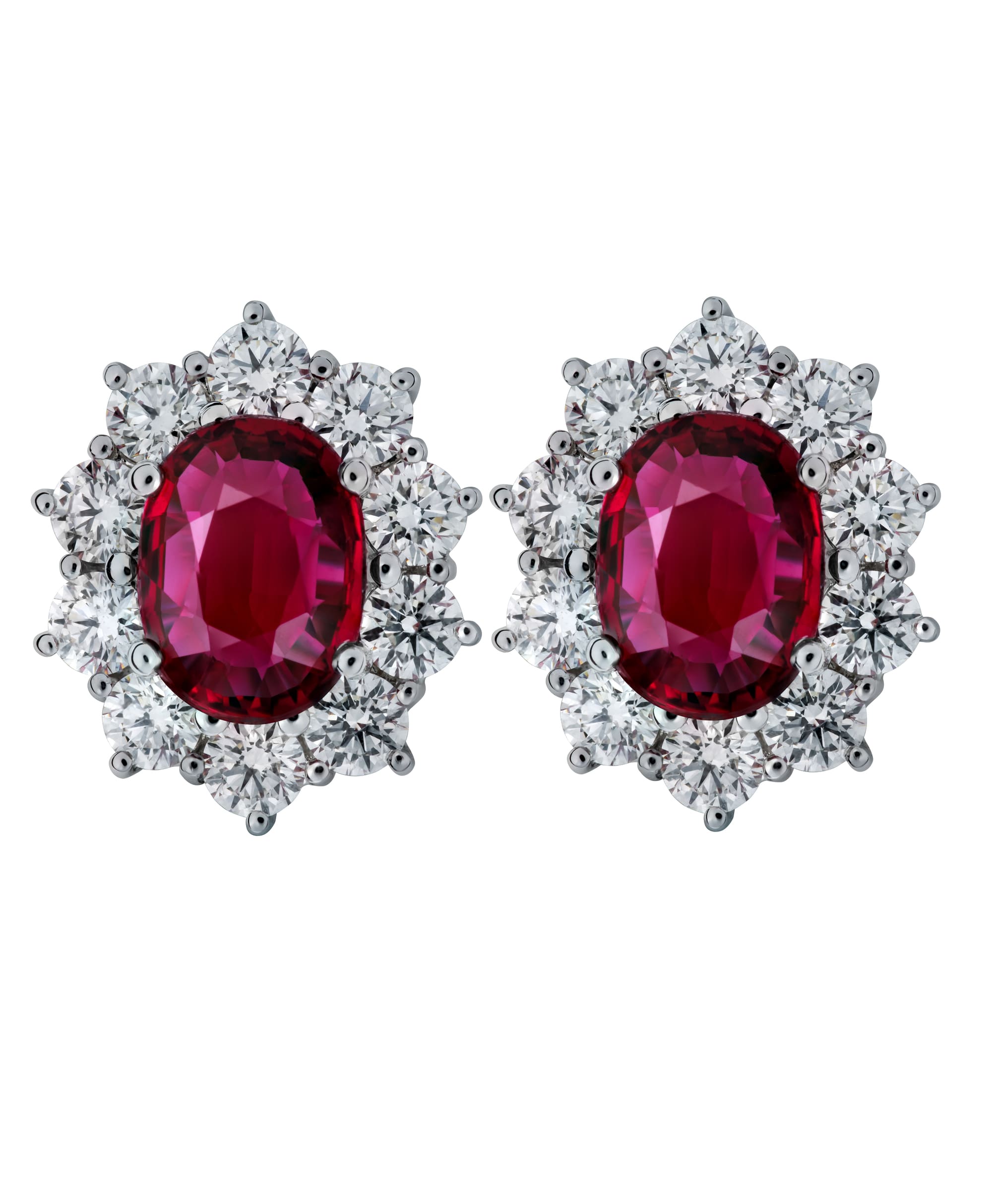 DAMIANI Absolute絕對Gemme D系列18K白金紅寶石鑽石耳環，建議售價NT 720000
