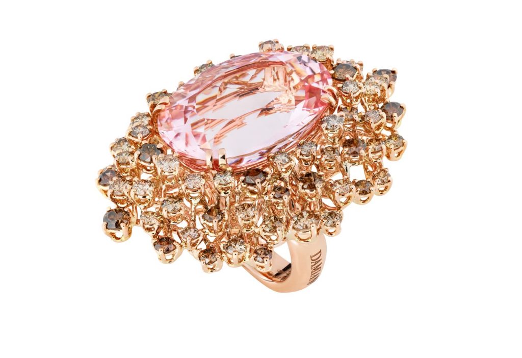 DAMIANI Masterpiece Mimosa大師傑作含羞草系列18K玫瑰金摩根石與鑽石戒指，建議售價NT 2160000
