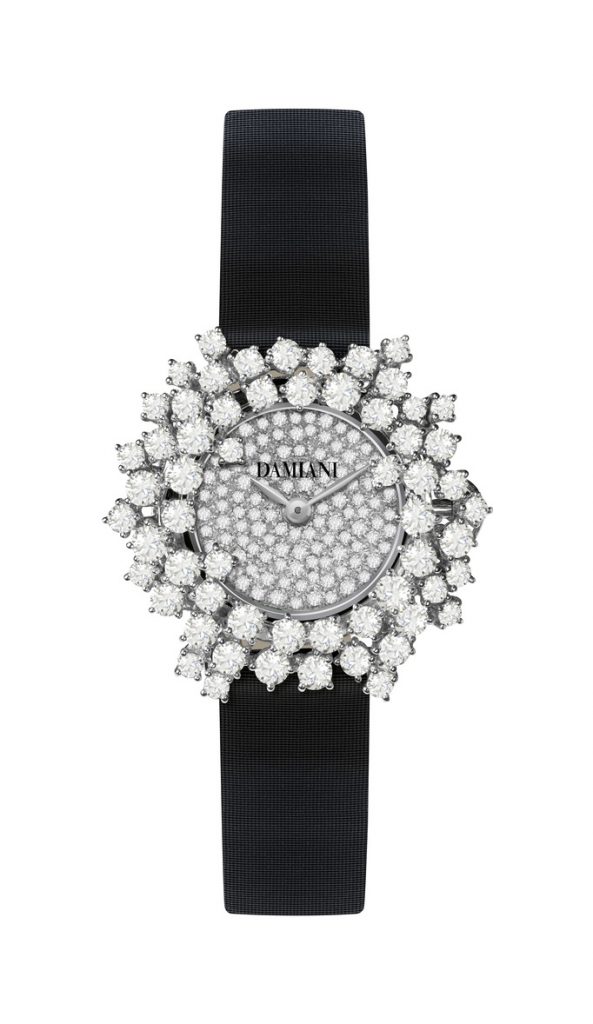 DAMIANI Mimosa含羞草系列18K白金鑽錶，密鑲鑽石錶盤與黑色緞面錶帶，建議售價NT 1080000