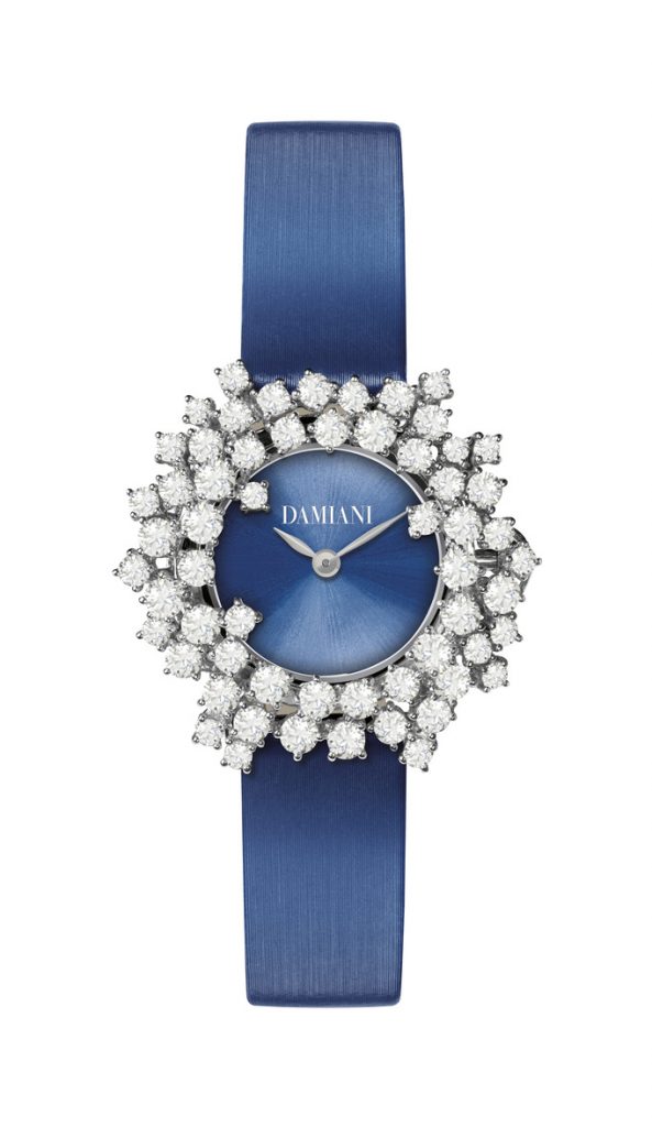 DAMIANI Mimosa含羞草系列18K白金鑽錶，藍色太陽紋錶盤與藍色緞面錶帶，建議售價NT 850000